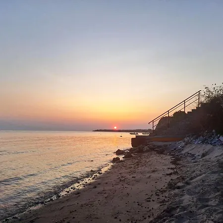 Сasa de vacaciones εξοχικη κατοικια με αυλη Vergia