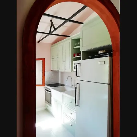 εξοχικη κατοικια με αυλη بيت للعطل