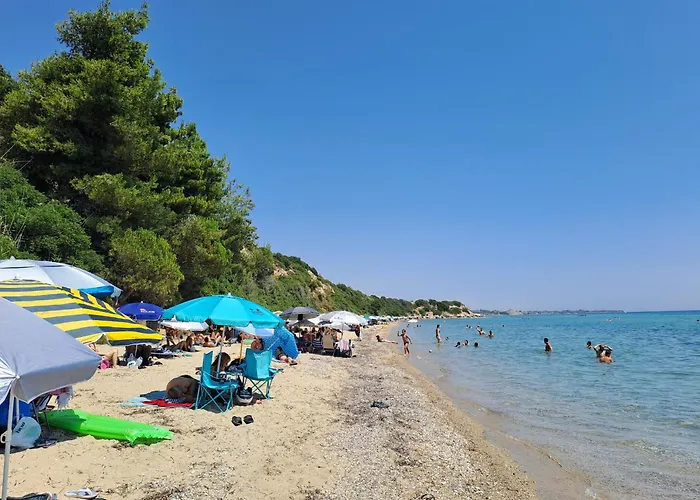 بيت للعطل εξοχικη κατοικια με αυλη *